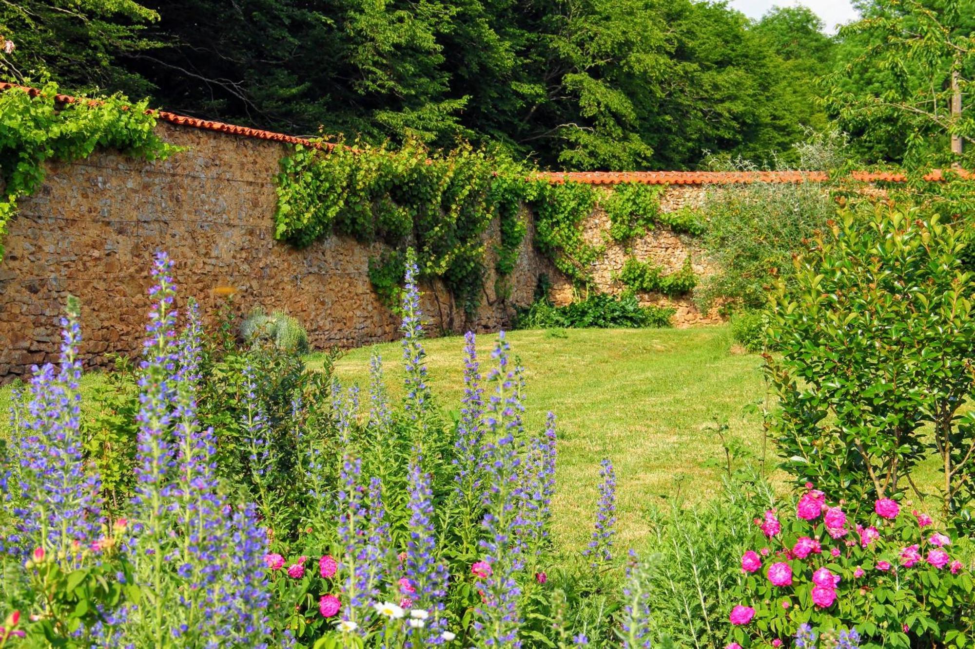 Domaine Des Roches Blanches Villa Le Pin  Exterior photo
